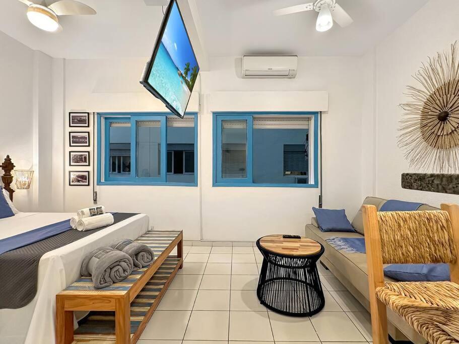 Facing The Sea Ac Basilica Embare Bars&Restaurants Apartment Santos  Exterior photo